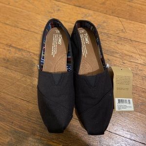 TOMs shoes